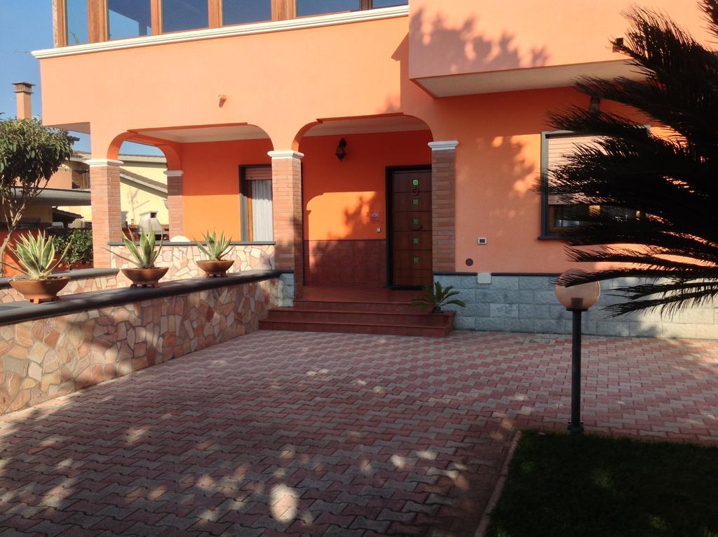 Orange Holiday Home Torvaianica Luaran gambar